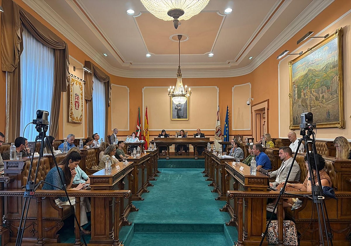 El convenio para construir y gestionar la residencia de Arbes ya tiene el sí del Pleno