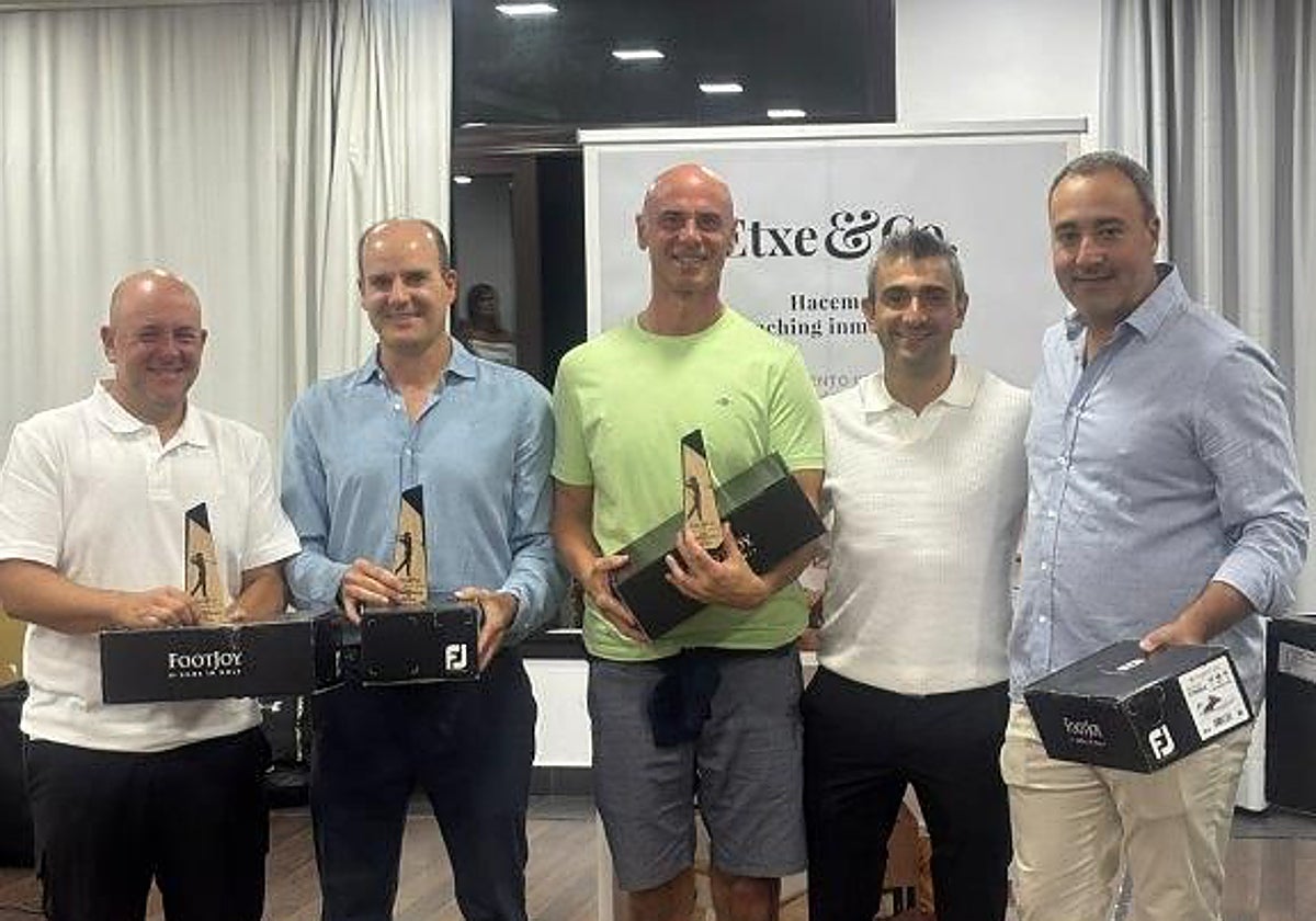 Torneo de golf en el club Basozabal
