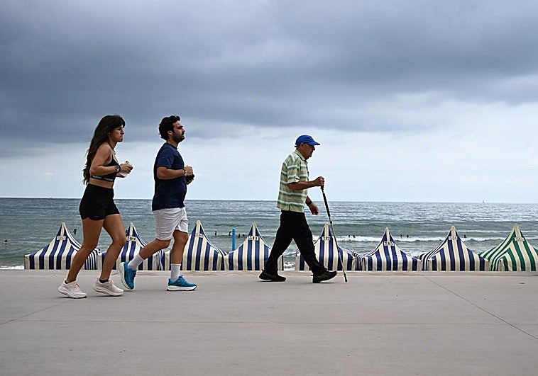 La 'txapela' de nubes marcará el primer fin de semana otoñal en Gipuzkoa La 'txapela' de nubes marcará el primer fin de semana otoñal en Gipuzkoa