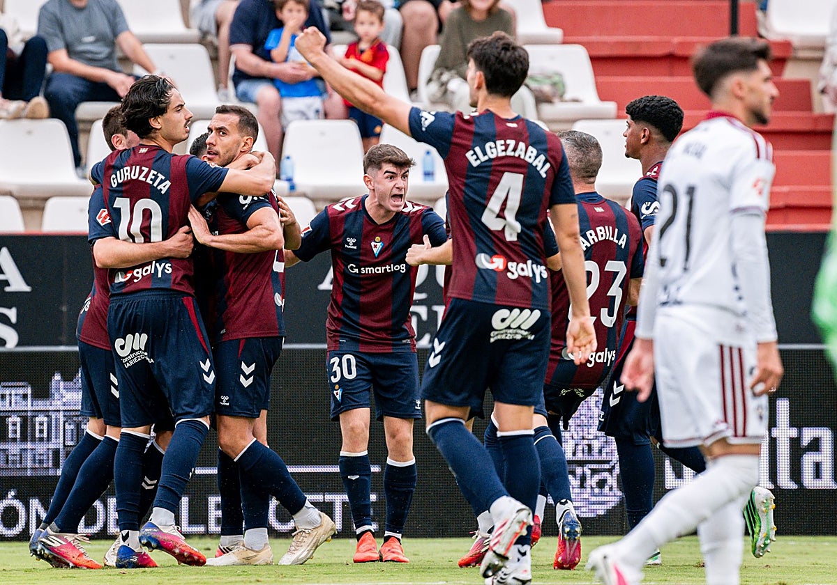 El Eibar ya es líder y firma el segundo mejor inicio de la historia de Segunda
