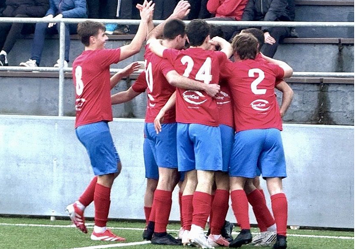 Duelo de necesitados entre Aloña y Bergara en un inusual derbi nocturno