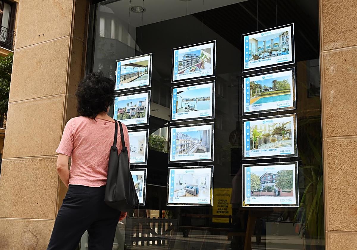 Los locales comerciales de Donostia que se transformen en viviendas tendrán la calificación de tasados