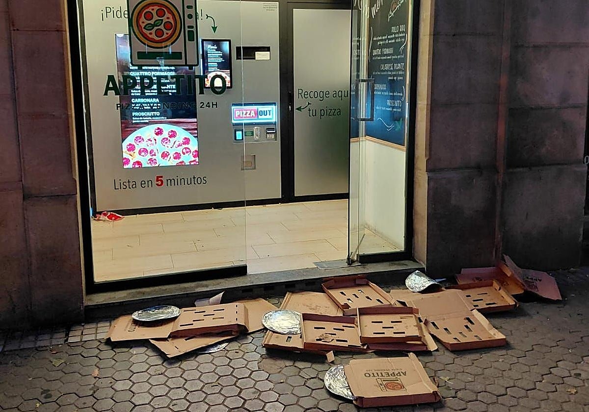 Sirimiri: «Así amanece en puntos de la ciudad como la pizzería sin personal...»