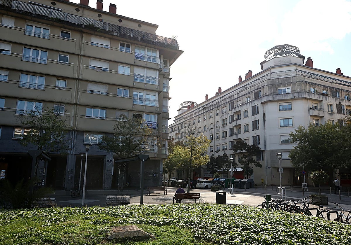 El Gobierno Vasco compra al fondo Blackstone los 510 pisos de Benta Berri por 196.000 euros por vivienda