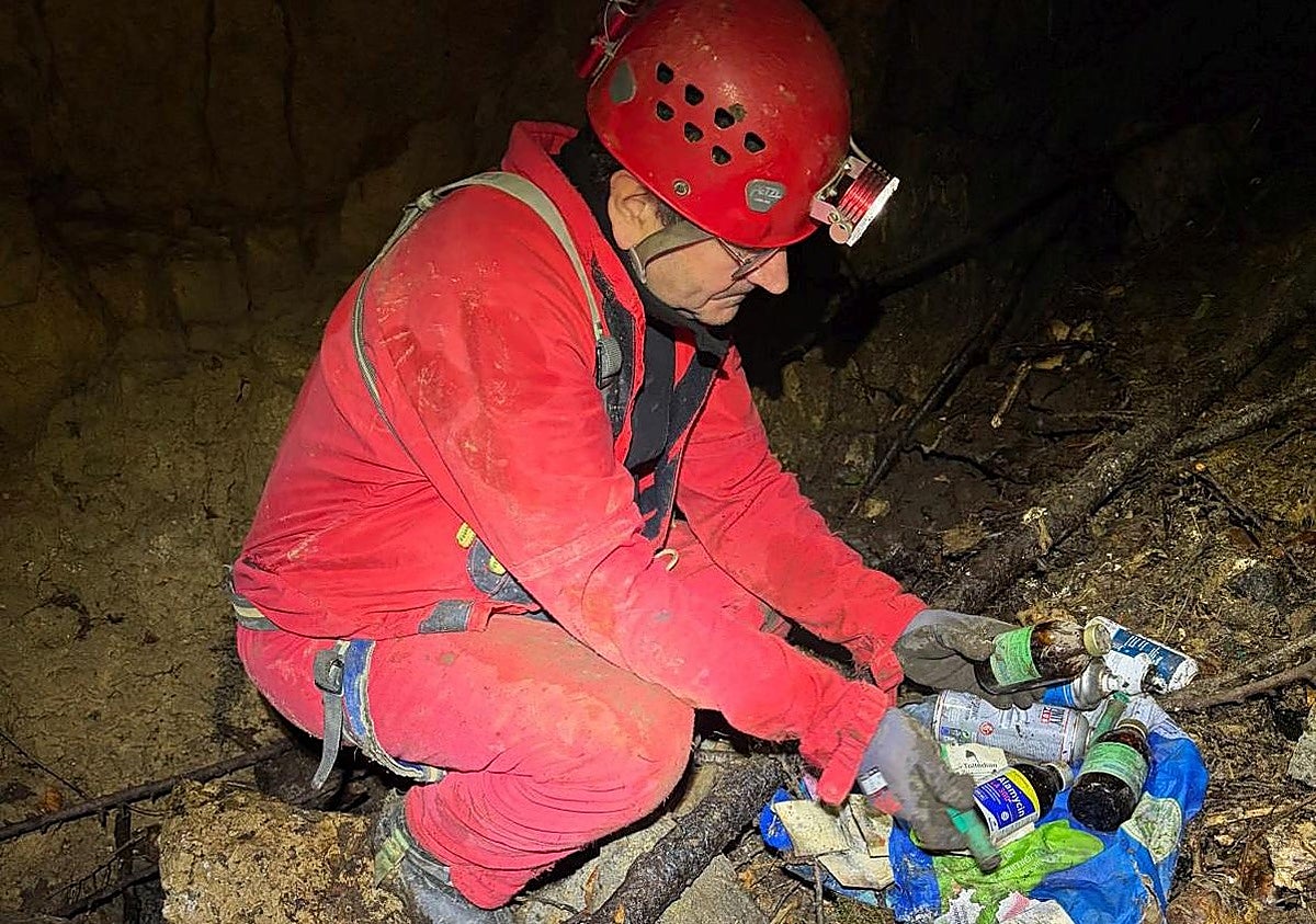 «Es una pena ver que la naturaleza es un vertedero»
