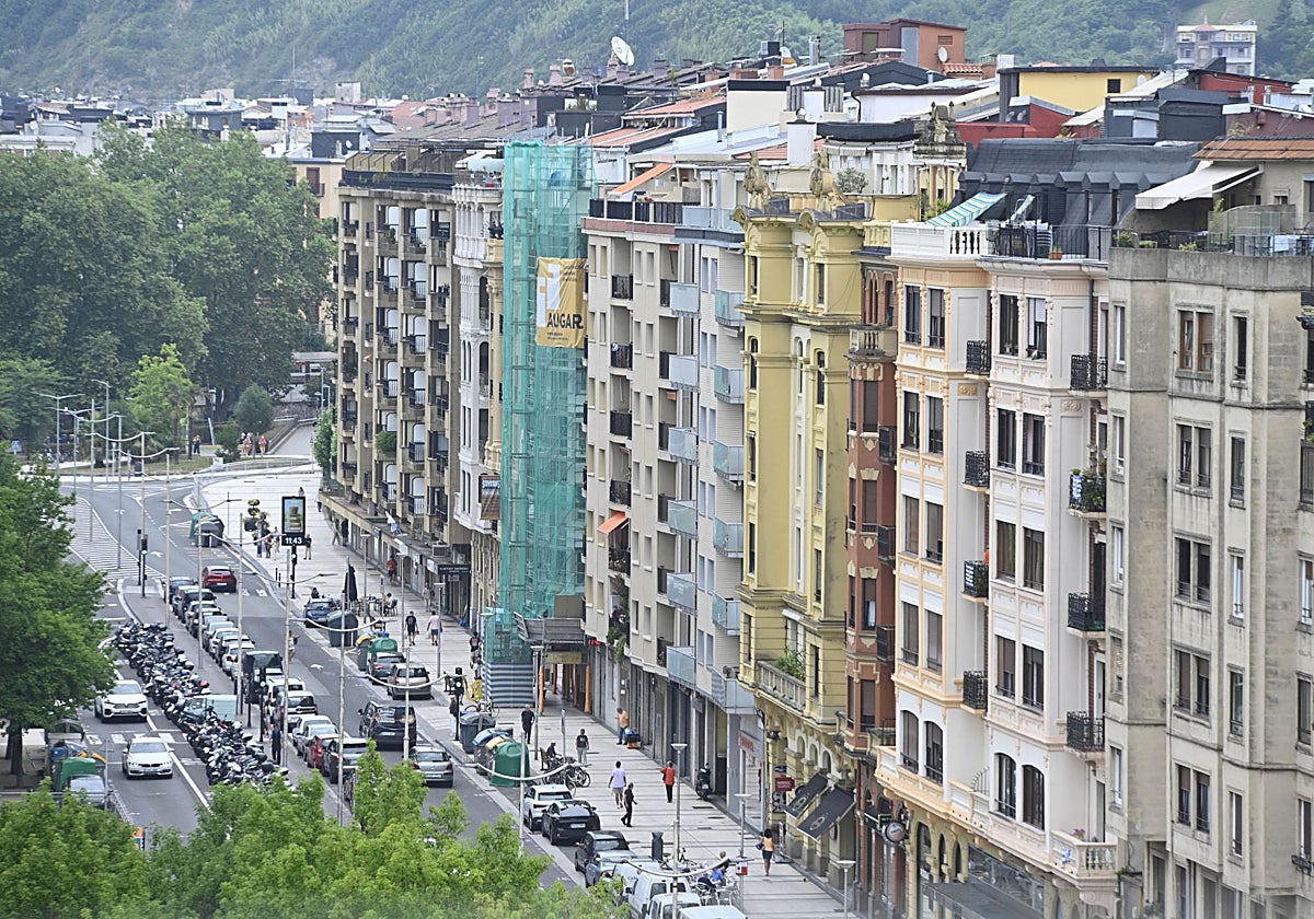 El parque de pisos en alquiler cae en San Sebastián mientras crece en Donostialdea