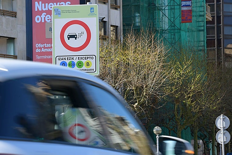 El aire del centro de Donostia mejora: el NO2 cae un 33% tras un año de Zona de Bajas Emisiones
