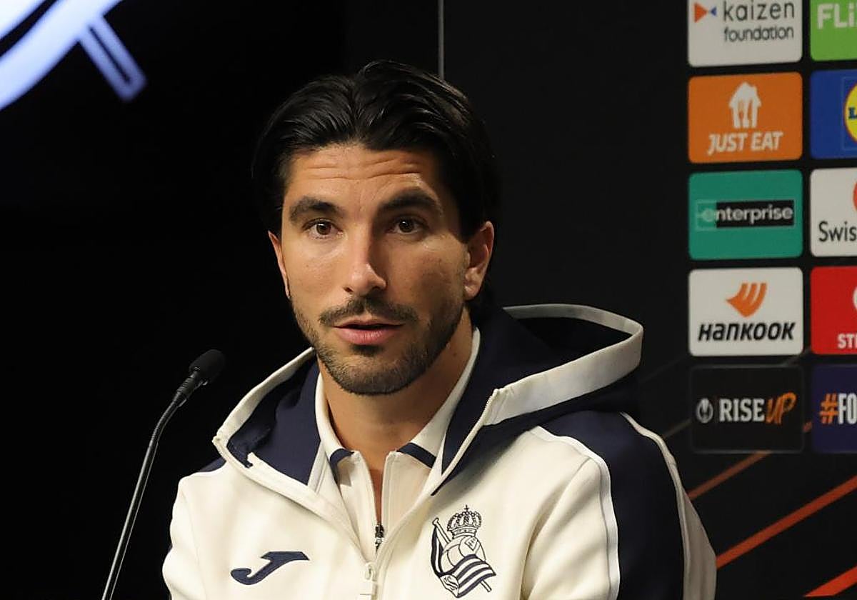 Carlos Soler: «Prefiero jugar contra los mejores y en los mejores estadios»