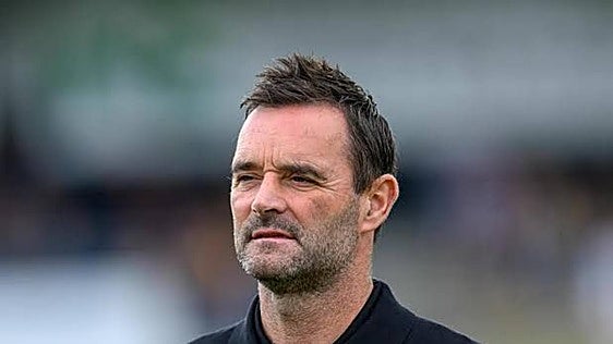 Andy Thomson, entrenador del Hearts, antes de enfrentarse a las txuri-urdin: «Recuerdo comprarle la equipación de la Real Sociedad a mis hijos»