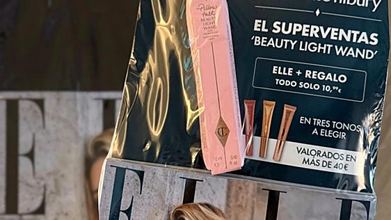 Locura en Vinted por el regalo de la revista Elle: piden hasta cuatro veces más por el iluminador agotado en los quioscos