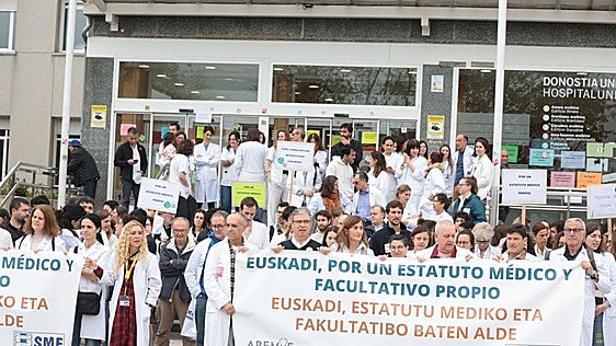 Los médicos harán huelga indefinida a partir de octubre como rechazo al Estatuto Marco