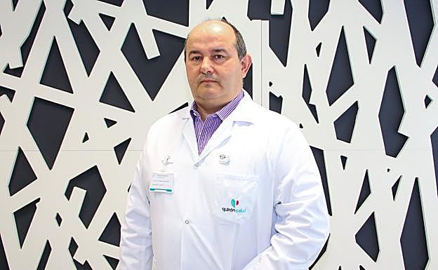 Dr. José Luis Elósegui, jefe del servicio de Cirugía General y del Aparato Digestivo