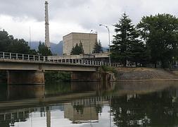 Vista exterior de la central nuclear Santa María de Garoña. / Archivo
