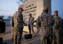 Personal militar de la base de Fort Hood. / Deborah Cannon (Reuters)