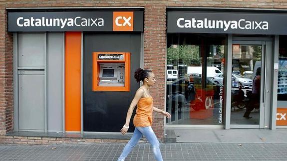 Fotografía de archivo de una sucursal de Catalunya Caixa, marca comercial de Catalunya Banc