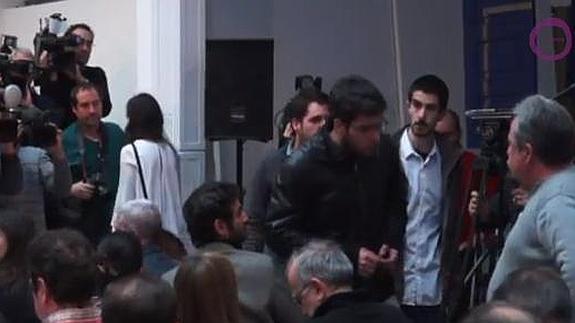 Alberto Casillas, a la derecha de la imagen.