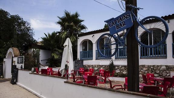 Vista de la terraza del bar El Capitan en la Cala de Mijas. 