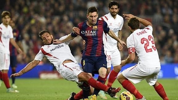Messi durante un partido ante el Sevilla de la temporada pasada. 