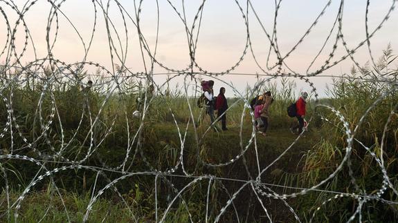 Parte del vallado colocado en la frontera con Hungría. 