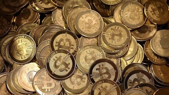 Un particular llegó a a acuñar moneda Bitcoin física, pero apenas se usa.