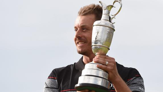 Stenson celebra el título. 