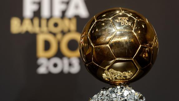 El trofeo del Balón de Oro. 