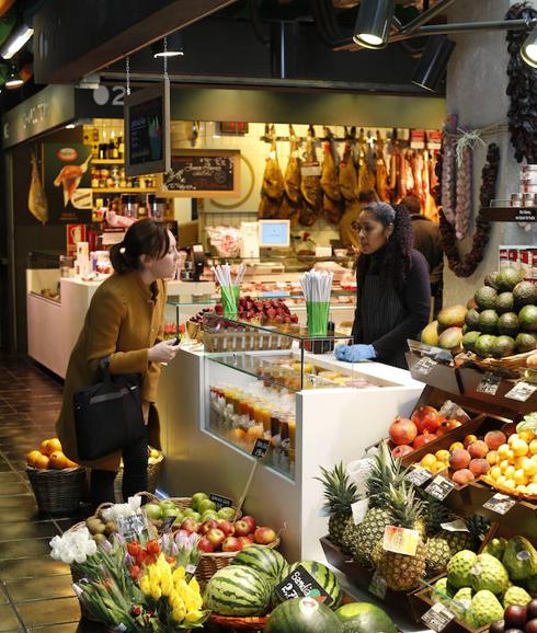 A gran parte de los pacientes, los efectos del cáncer y, sobre todo, del tratamiento para combatirlo, les hacen difícil disfrutar de una buena alimentación. Una buena compra puede ayudar a remediar este problema. 