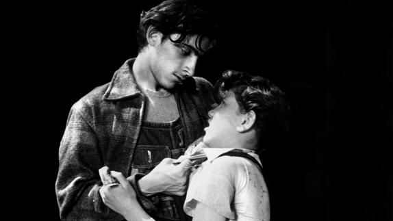 Un fotograma de 'Los olvidados'.