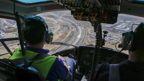 Las cámaras 'pegasus' graban con alta calidad a más de un kilómetro de distancia el interior de un coche en carretera.