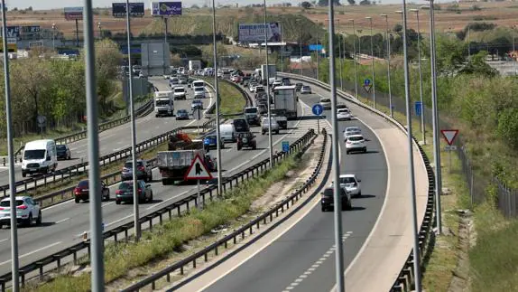 La circulación a la altura del kilómetro 20 de la autovía de Extremadura A-5.