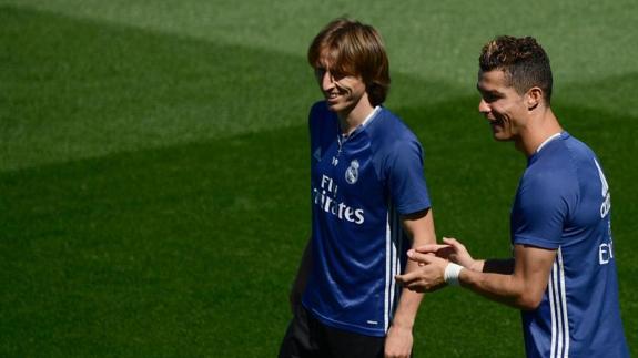 Cristiano y Modric. 