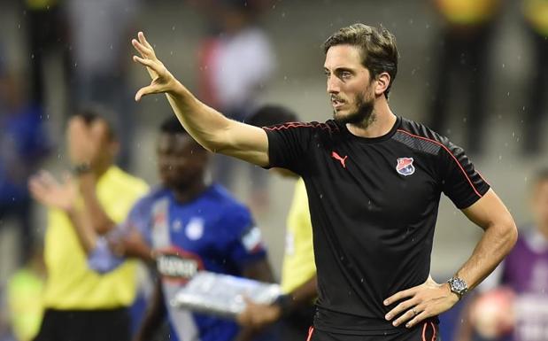 Luis Zubeldía, durante un partido con el Independiente de Medellín. 