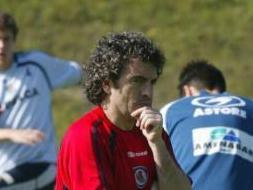 Juanma Lillo durante el entrenamiento de la Real en Zubieta. [