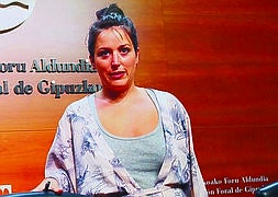 Primer consejo. Larraitz Ugarte, portavoz foral y diputada de Movilidad de           Bildu, ayer en la sede foral. ::                             FRAILE