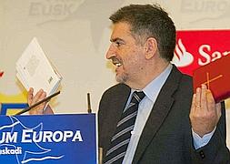 Eguiguren aboga por una «constitución vasca» para dotar a «Euskal Herria» de entidad política
