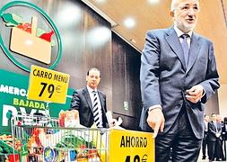 El tendero que convierte céntimos en millones