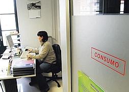 OMIC. El control de consumo, se coordina con el Gobierno Vasco, desde la oficina municipal. ::                             DE LA                             HERA