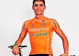 Fallece Víctor Cabedo, ciclista de Euskaltel, al chocar contra un coche en Castellón