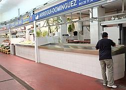 Sede. Aza ta Porrua llevará a cabo sus ventas en un local de la plaza del Rialto. ::                             FELIX MORQUECHO