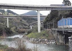 Unión. Un bidegorri trata de unir Málzaga con Azitain. ::                             MORQUECHO