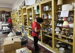 Formación y trabajo. Instalaciones de la empresa de inserción social Emaús en Irun. ::                             LUSA