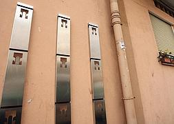 Soportes colocados en Lezo para la implantación del PaP. [Foto: Arizmendi]