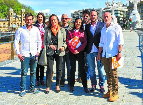 Los líderes guipuzcoanos de Ciudadanos, ayer en San Sebastián.