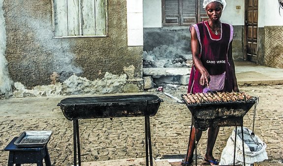 Foto seleccionada. Barbacoa hecha en Cabo Verde.  