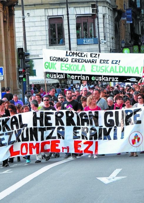 Manifestación en Donostia contra la Lomce. 