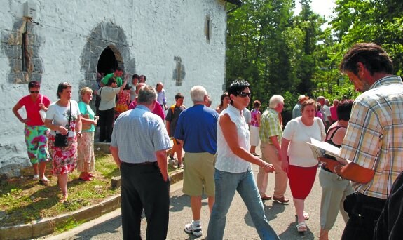 Día de San Cristóbal. La ermita sólo abre al público el domingo siguiente al 10 de julio. 