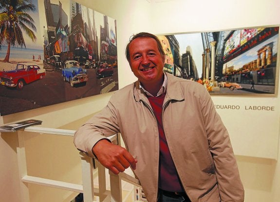 Eduardo Laborde, ayer en la inauguración de su exposición.