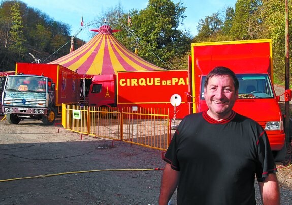 Circo de París. Todo listo para recibir desde hoy al público con la ilusión del primer día. 