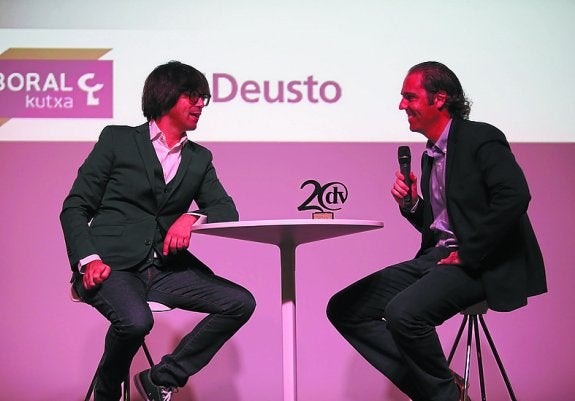 Ander Ramos se enfrentó con humor a las preguntas realizadas  por Luis Piedrahita. 