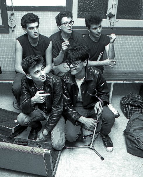 Juan, Poch, Edi Clavo (de Gabinete Caligari), y abajo Alejo y Paul, en los primeros años 80.